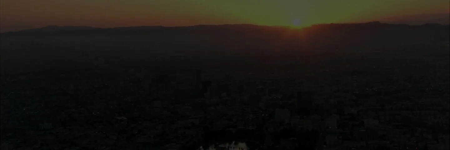 Кадр из 1 серии 1 сезона